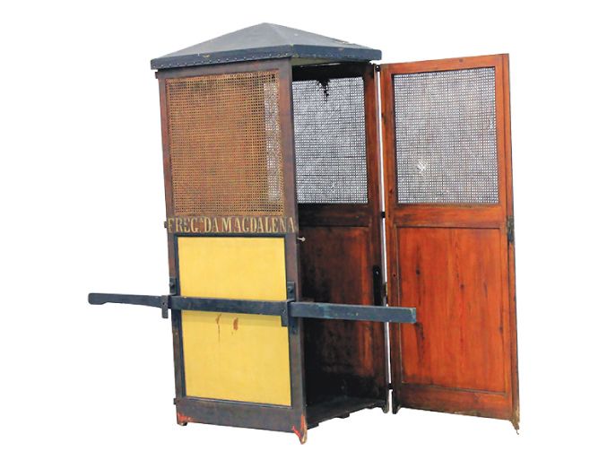 Sedan Chair of Madalena's Church